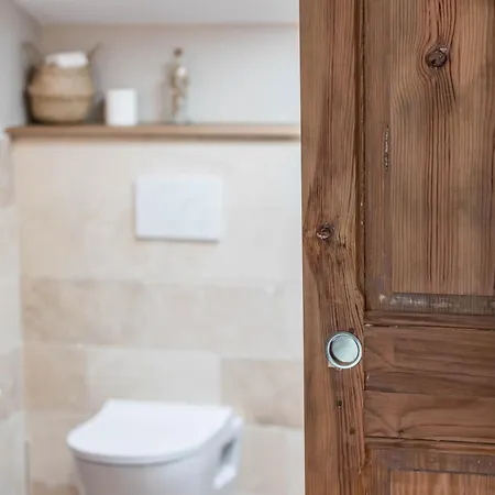 La Maison D'a Cote * 몽트드마르장