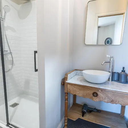 La Maison D'a Cote 게스트하우스 몽트드마르장