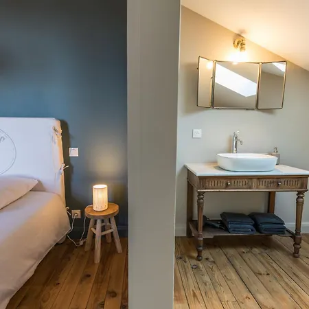 La Maison D'a Cote 몽트드마르장